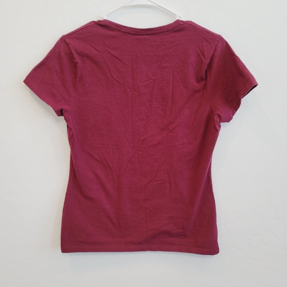 Hanes Red Short Sleeves Graphic Tee Size Small - Picture 3 of 9